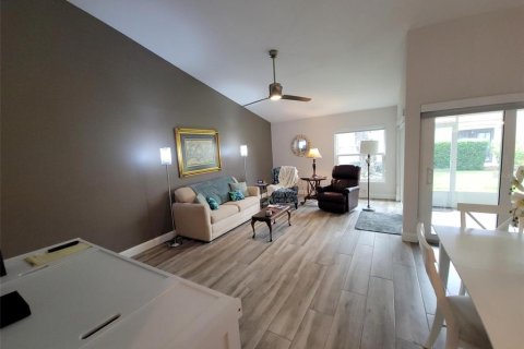 Condominio en venta en Saint Petersburg, Florida, 1 dormitorio, 84.54 m2 № 1570913 - foto 8