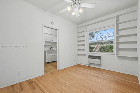 Copropriété à louer à Miami Shores, Floride: 2 chambres, 79.99 m2 № 2006875 - photo 11