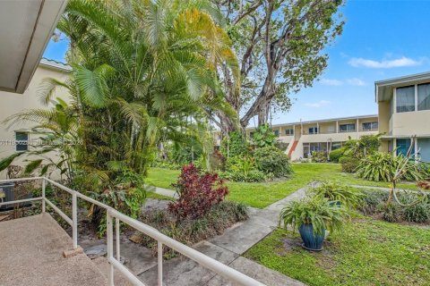 Copropriété à louer à Miami Shores, Floride: 2 chambres, 79.99 m2 № 2006875 - photo 20