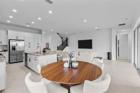 Villa ou maison à vendre à Wesley Chapel, Floride: 5 chambres, 307.23 m2 № 2226725 - photo 20