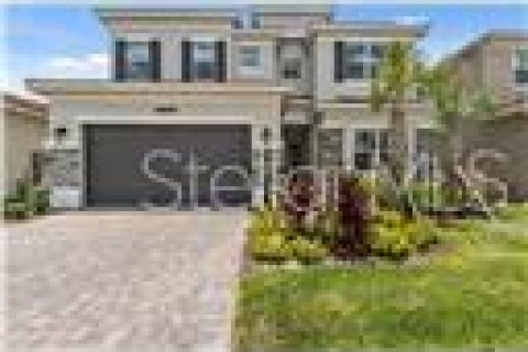 Villa ou maison à vendre à Wesley Chapel, Floride: 5 chambres, 307.23 m2 № 2226725 - photo 2