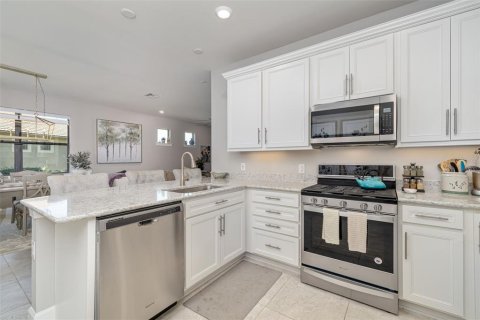 House in Sarasota, Florida 2 bedrooms, 143.81 sq.m. № 2093095 - photo 20