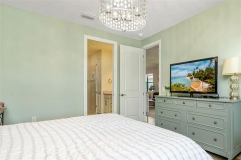 House in Sarasota, Florida 2 bedrooms, 143.81 sq.m. № 2093095 - photo 23