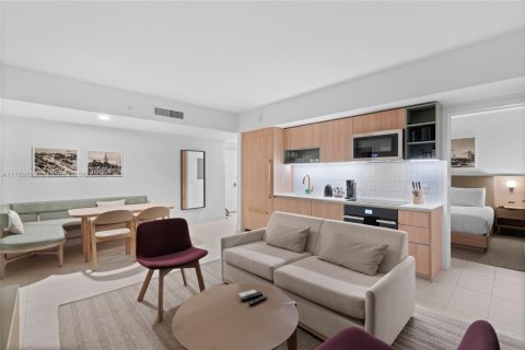 Condominio en venta en Miami, Florida, 2 dormitorios, 85.1 m2 № 1652599 - foto 19