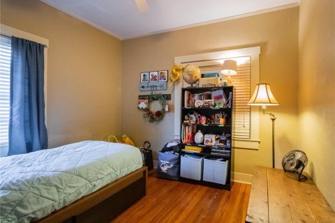 Commercial property in Gainesville, Florida 156.08 sq.m. № 2291035 - photo 9