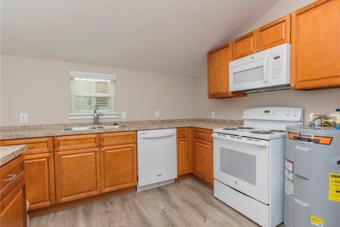 Commercial property in Gainesville, Florida 156.08 sq.m. № 2291035 - photo 29