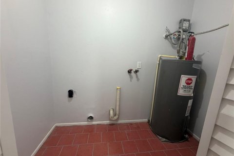 Immobilier commercial à vendre à Largo, Floride: 6 chambres, 189.52 m2 № 2388594 - photo 20