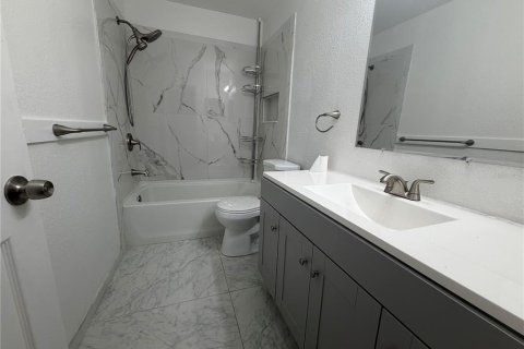 Immobilier commercial à vendre à Largo, Floride: 6 chambres, 189.52 m2 № 2388594 - photo 18