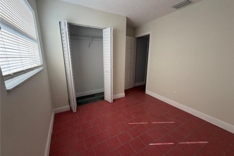 Immobilier commercial à vendre à Largo, Floride: 6 chambres, 189.52 m2 № 2388594 - photo 24
