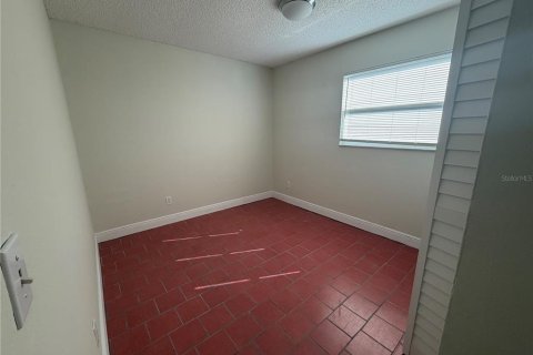 Immobilier commercial à vendre à Largo, Floride: 6 chambres, 189.52 m2 № 2388594 - photo 12