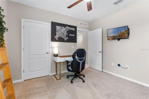 House in Apopka, Florida 3 bedrooms, 157 sq.m. № 1757571 - photo 17