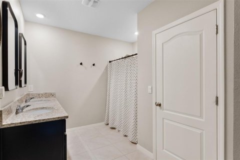 House in Apopka, Florida 3 bedrooms, 157 sq.m. № 1757571 - photo 12