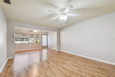 Condo in Seminole, Florida, 1 bedroom  № 1902893 - photo 6