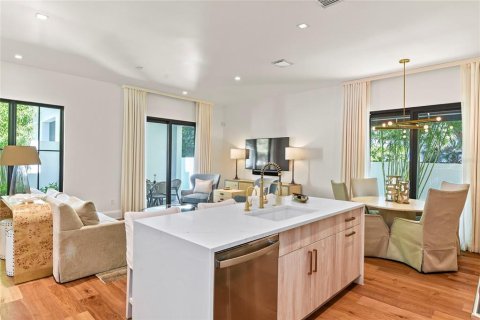 Casa en venta en Winter Park, Florida, 3 dormitorios, 205.59 m2 № 2116419 - foto 13