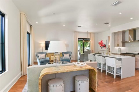 Casa en venta en Winter Park, Florida, 3 dormitorios, 205.59 m2 № 2116419 - foto 2