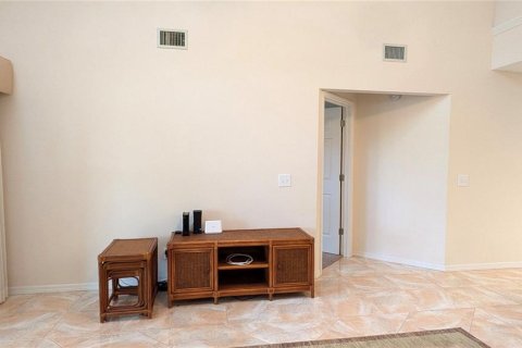 Condo in Crystal River, Florida, 2 bedrooms № 2110873 - photo 16