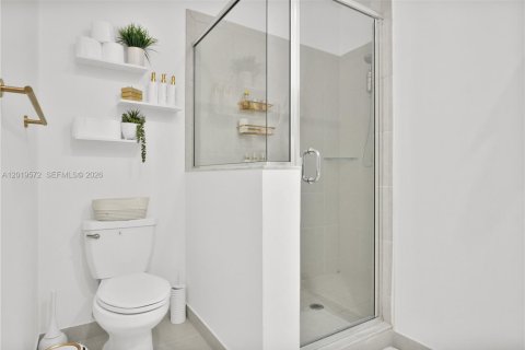 Touwnhouse à vendre à Miami, Floride: 4 chambres, 169.08 m2 № 2086194 - photo 14