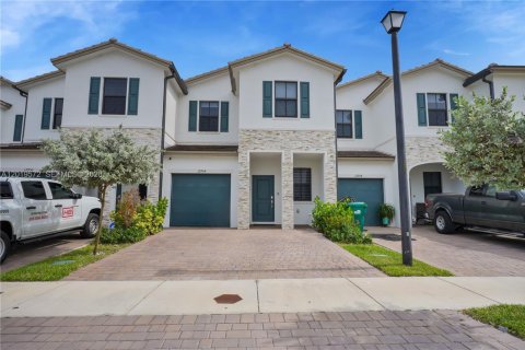 Touwnhouse à vendre à Miami, Floride: 4 chambres, 169.08 m2 № 2086194 - photo 20