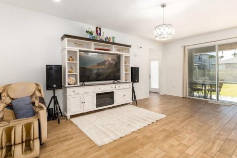 Villa ou maison à vendre à Wesley Chapel, Floride: 4 chambres, 308.06 m2 № 2092815 - photo 5