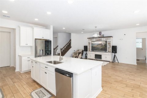 Villa ou maison à vendre à Wesley Chapel, Floride: 4 chambres, 308.06 m2 № 2092815 - photo 7