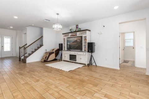 Villa ou maison à vendre à Wesley Chapel, Floride: 4 chambres, 308.06 m2 № 2092815 - photo 6