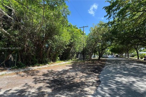 Terreno en venta en North Miami, Florida № 1981721 - foto 4
