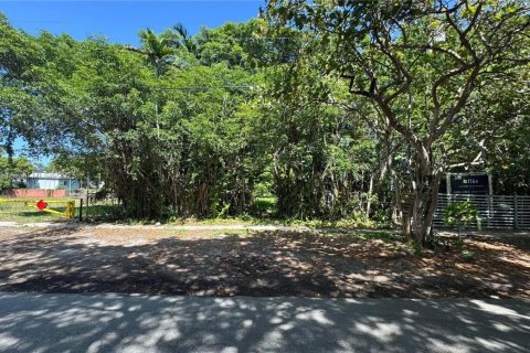 Terreno en venta en North Miami, Florida № 1981721 - foto 5