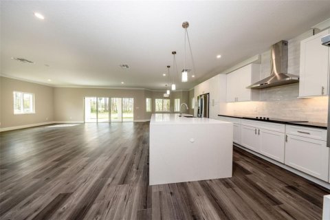 Casa en venta en Deltona, Florida, 4 dormitorios, 250.84 m2 № 2377447 - foto 13