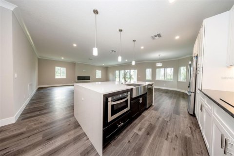 Casa en venta en Deltona, Florida, 4 dormitorios, 250.84 m2 № 2377447 - foto 21