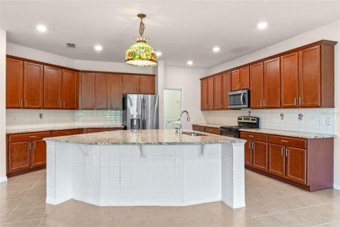 Casa en venta en Orlando, Florida, 3 dormitorios, 244.05 m2 № 1915383 - foto 9