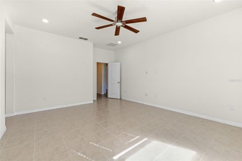 Casa en venta en Orlando, Florida, 3 dormitorios, 244.05 m2 № 1915383 - foto 22