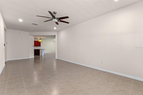Casa en venta en Orlando, Florida, 3 dormitorios, 244.05 m2 № 1915383 - foto 7