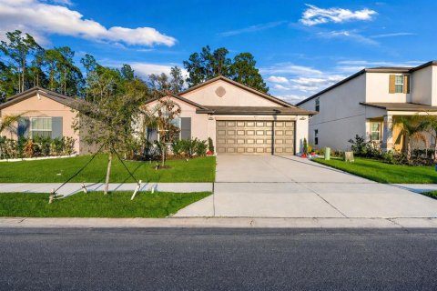 Villa ou maison à Lakeland, Floride 4 chambres, 168.8 m2 № 2148366