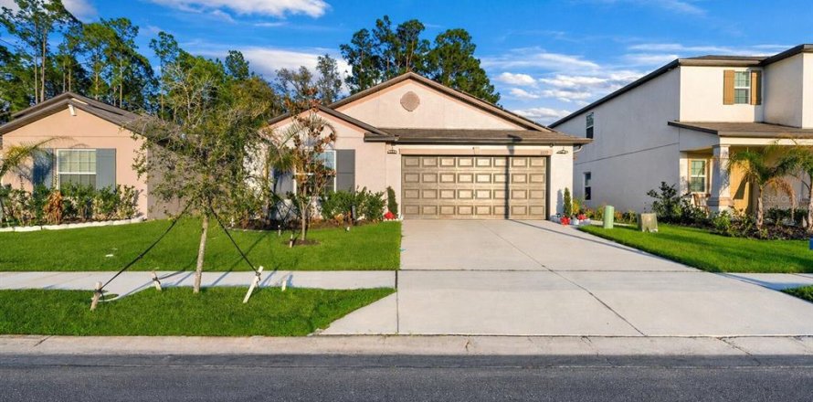 Villa ou maison à Lakeland, Floride 4 chambres, 168.8 m2 № 2148366