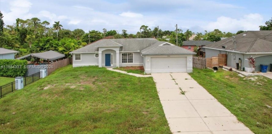 Villa ou maison à Fort Myers, Floride 3 chambres, 145.11 m2 № 2049048