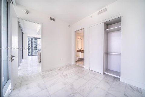 Condo in Miami, Florida, 2 bedrooms  № 2045117 - photo 18