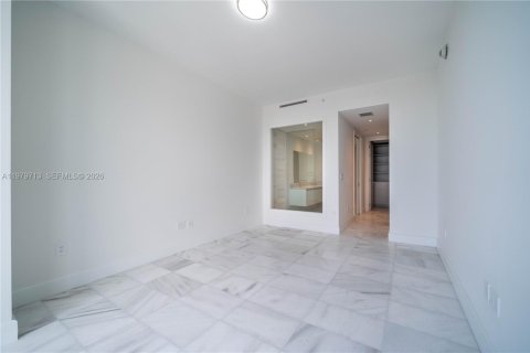 Condo in Miami, Florida, 2 bedrooms  № 2045117 - photo 29