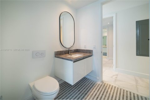 Condo in Miami, Florida, 2 bedrooms  № 2045117 - photo 21