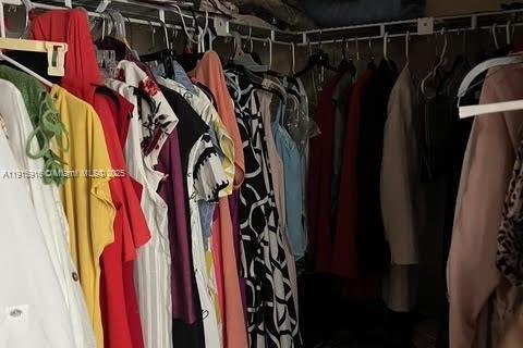 Купить кондоминиум в Пемброк-Пайнс, Флорида 2 спальни, 110.74м2, № 1970770 - фото 12