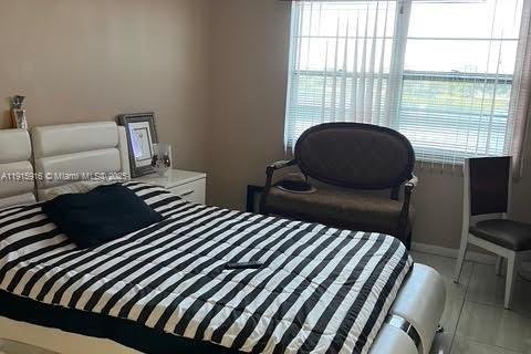 Купить кондоминиум в Пемброк-Пайнс, Флорида 2 спальни, 110.74м2, № 1970770 - фото 14