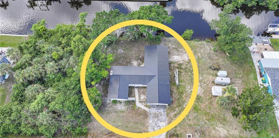 Casa en Punta Gorda, Florida 4 dormitorios, 192.49 m2 № 1879461