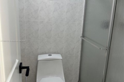 Copropriété à vendre à Sunrise, Floride: 2 chambres, 106.47 m2 № 1750445 - photo 19
