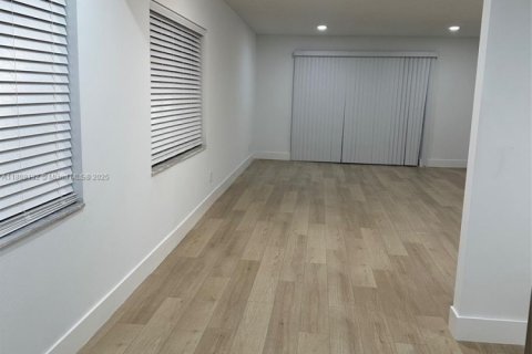 Copropriété à vendre à Sunrise, Floride: 2 chambres, 106.47 m2 № 1750445 - photo 6