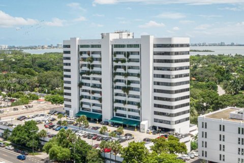 Commercial property in Miami, Florida № 1861811 - photo 3