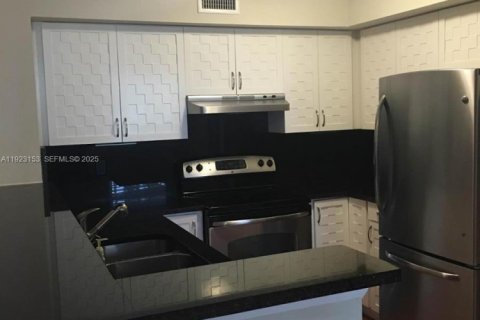 Copropriété à vendre à West Palm Beach, Floride: 2 chambres, 99.03 m2 № 1976900 - photo 1