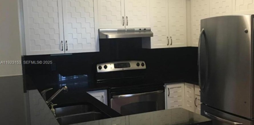 Condo à West Palm Beach, Floride, 2 chambres  № 1976900