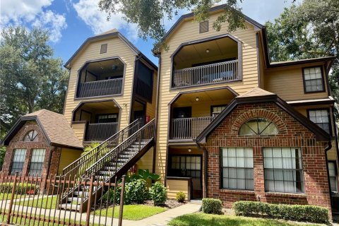 Condominio en Altamonte Springs, Florida, 1 dormitorio  № 2290487