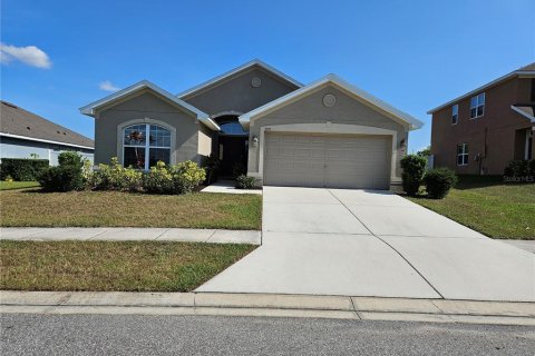 Villa ou maison à vendre à Winter Haven, Floride: 4 chambres, 195.37 m2 № 2431750 - photo 3