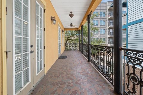 Condo in Gainesville, Florida, 2 bedrooms № 2233318 - photo 16