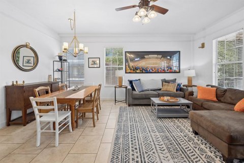 Condo in Gainesville, Florida, 2 bedrooms № 2233318 - photo 8